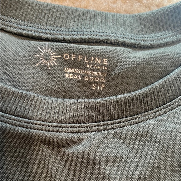 Green Short Sleeve Offline by Aerie Crop Top - Picture 2 of 2